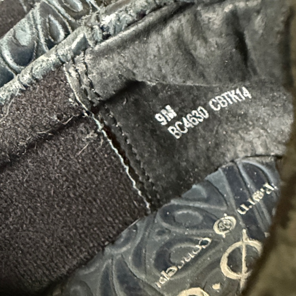 B.O.C. Ladies PEGGY clogged excellent condition navy blue size 9. - Picture 5 of 10